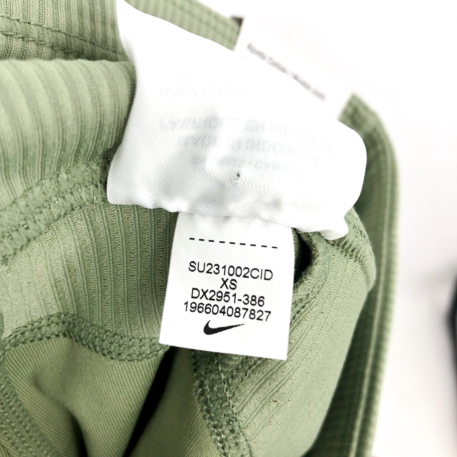 NIKE Womens Tight Athletic Running Shorts XS Olive Green Mid-Rise Ribbed NWT
