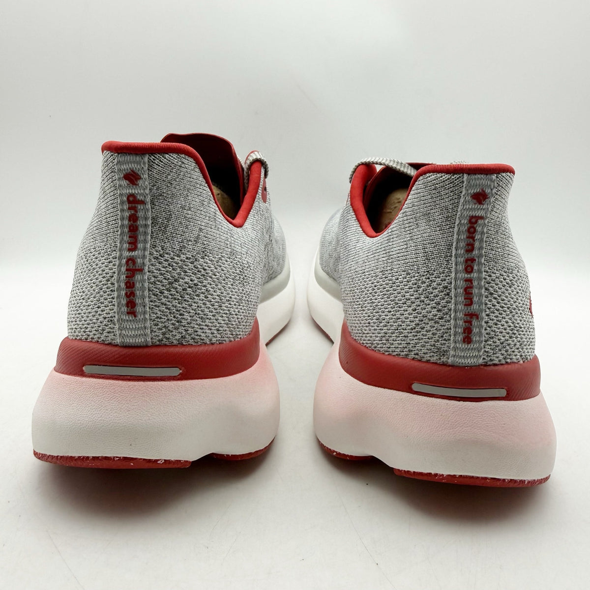 Rabbit Mens Dream Chaser Running Shoes Size 11.5 Gray Red Athletic Sneakers NIB