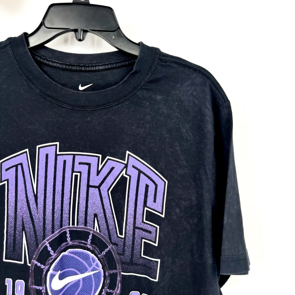 NIKE Women's Basketball 1973 Graphic T-Shirt XS Black/Purple Short Sleeve NWT