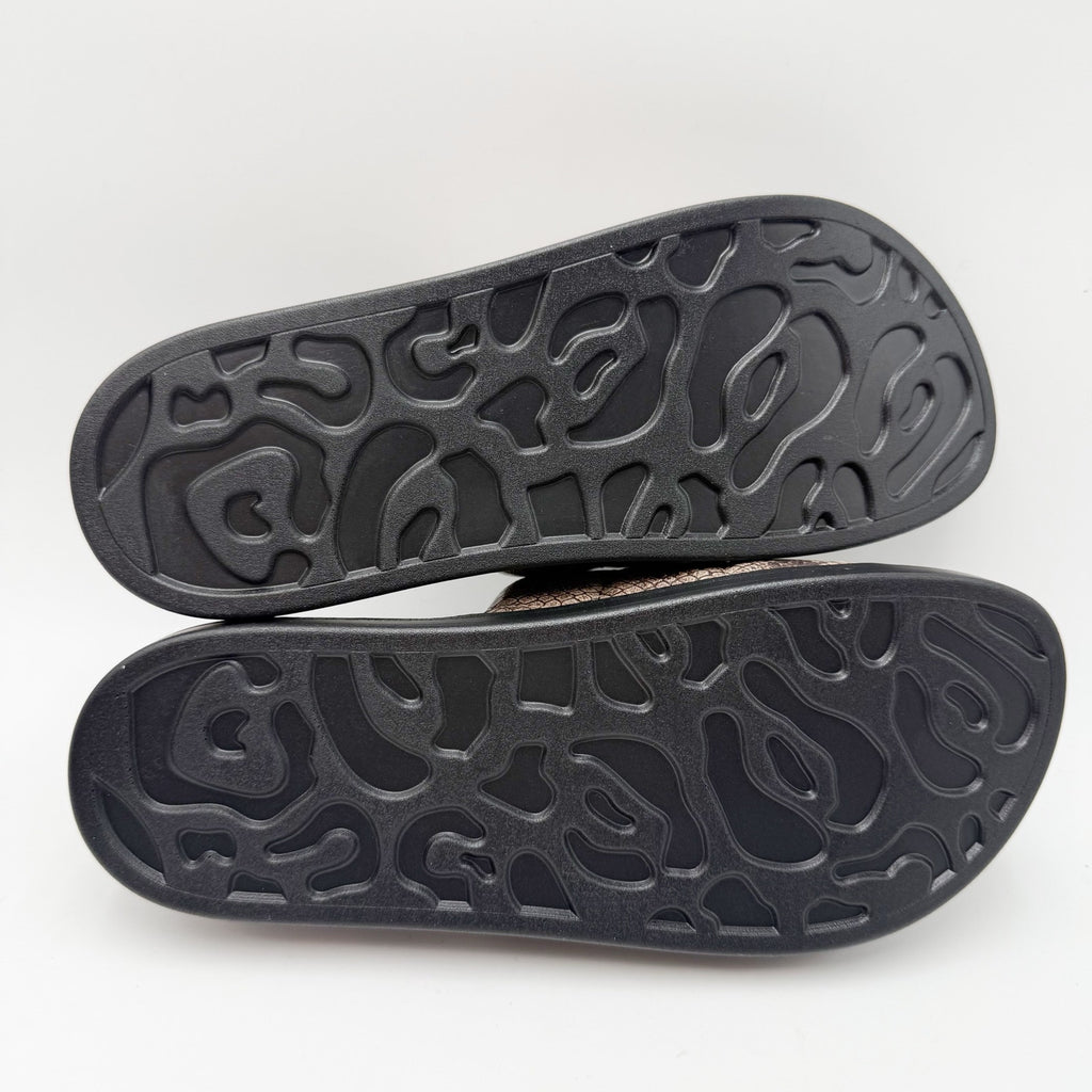 Aerosoles Womens Leila Slide Sandals Size 8.5 M Grey Snake Quilted NWOB