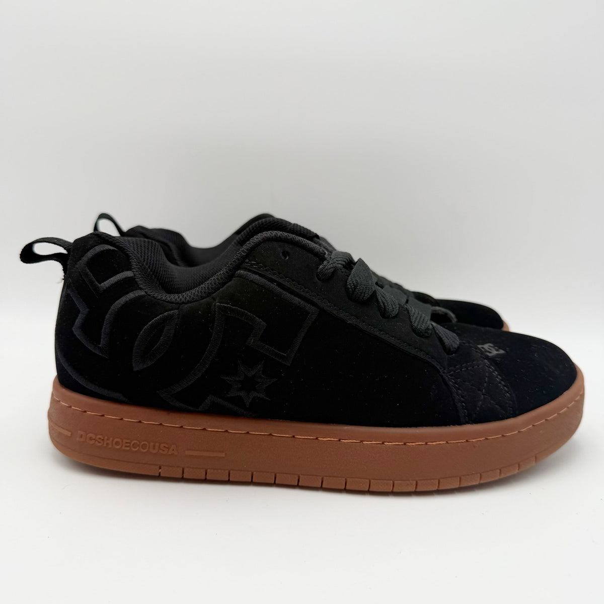 DC Mens Court Graffik Skate Sneakers Size 8 EU 40.5 Black Gum Suede NWOB