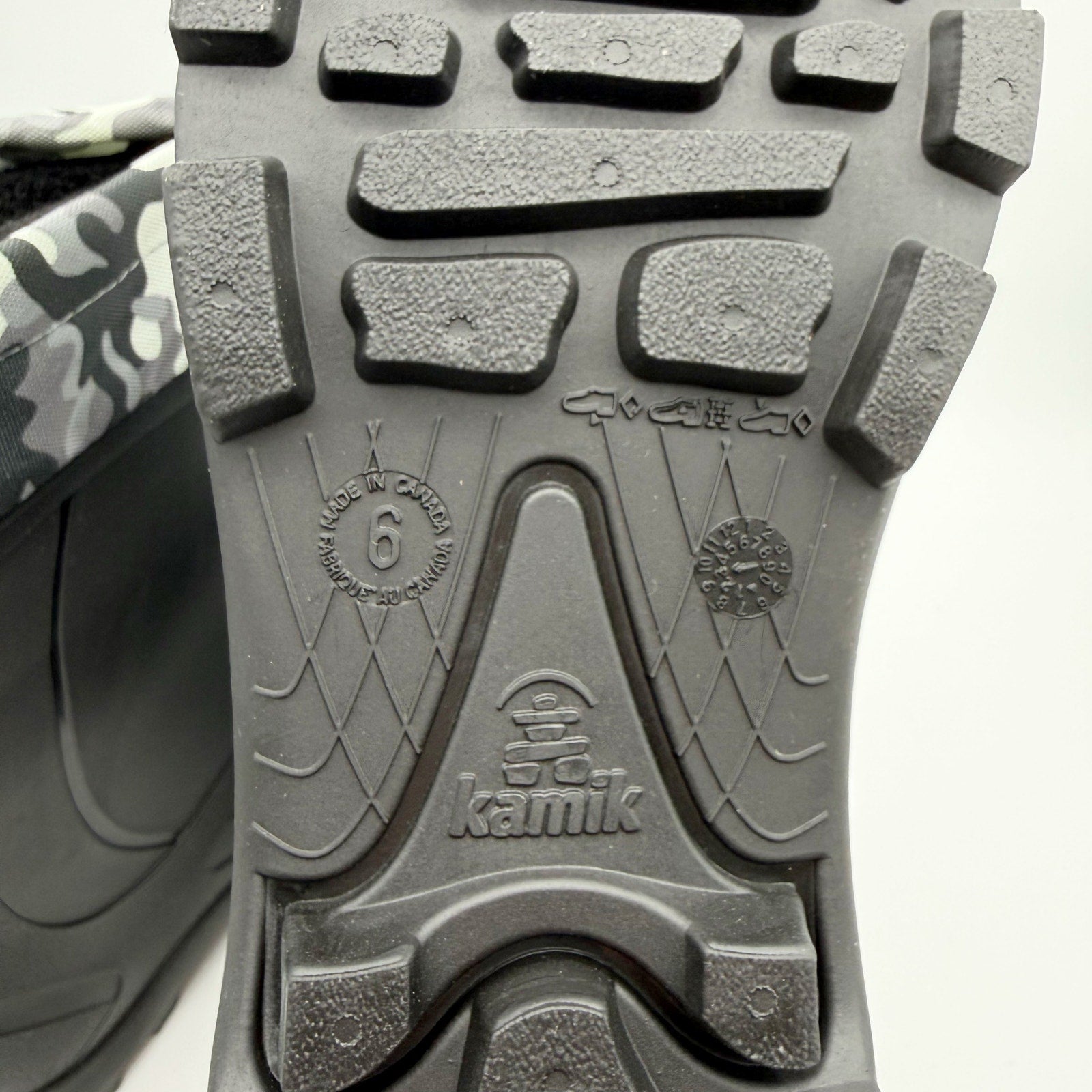 Kamik Kids Snobuster 2 Winter Boots US 6 EU 38 Grey Camo Waterproof NIB