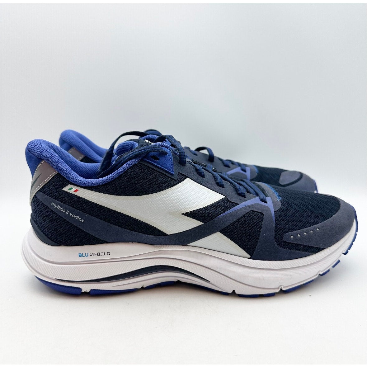 Diadora Men's Mythos Vortice 8 Sneaker Size 10 EU 43 Blue White NWOB