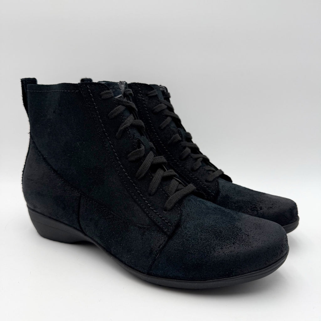 Dansko Womens Fergie Ankle Booties EU 39 US 8.5-9 Black Suede Boots NWOB