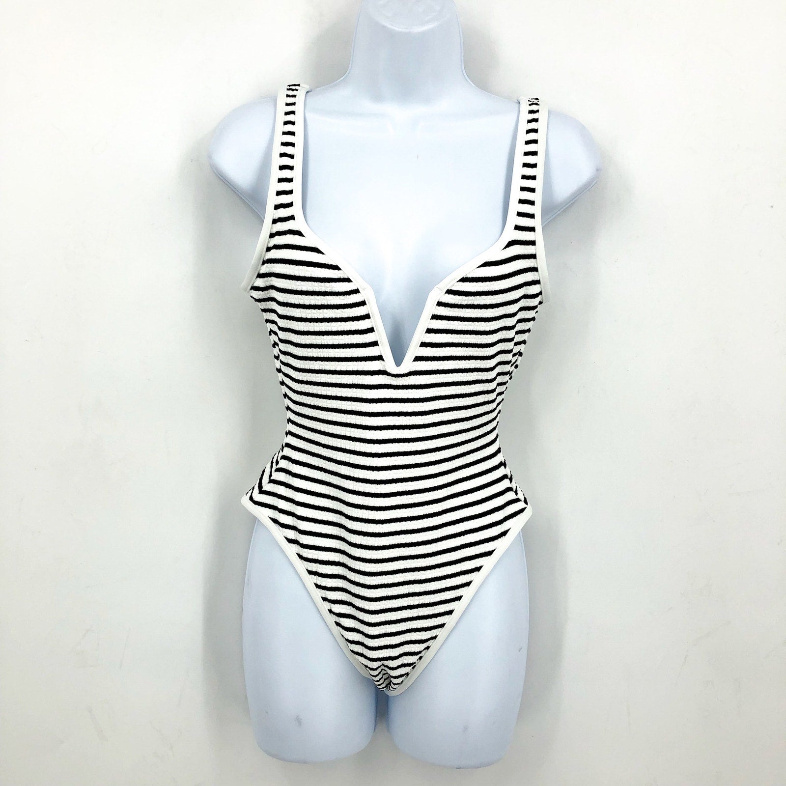 L*SPACE Women's Coco One-Piece Swimsuit Medium Black White Sail Along Stripe NWT