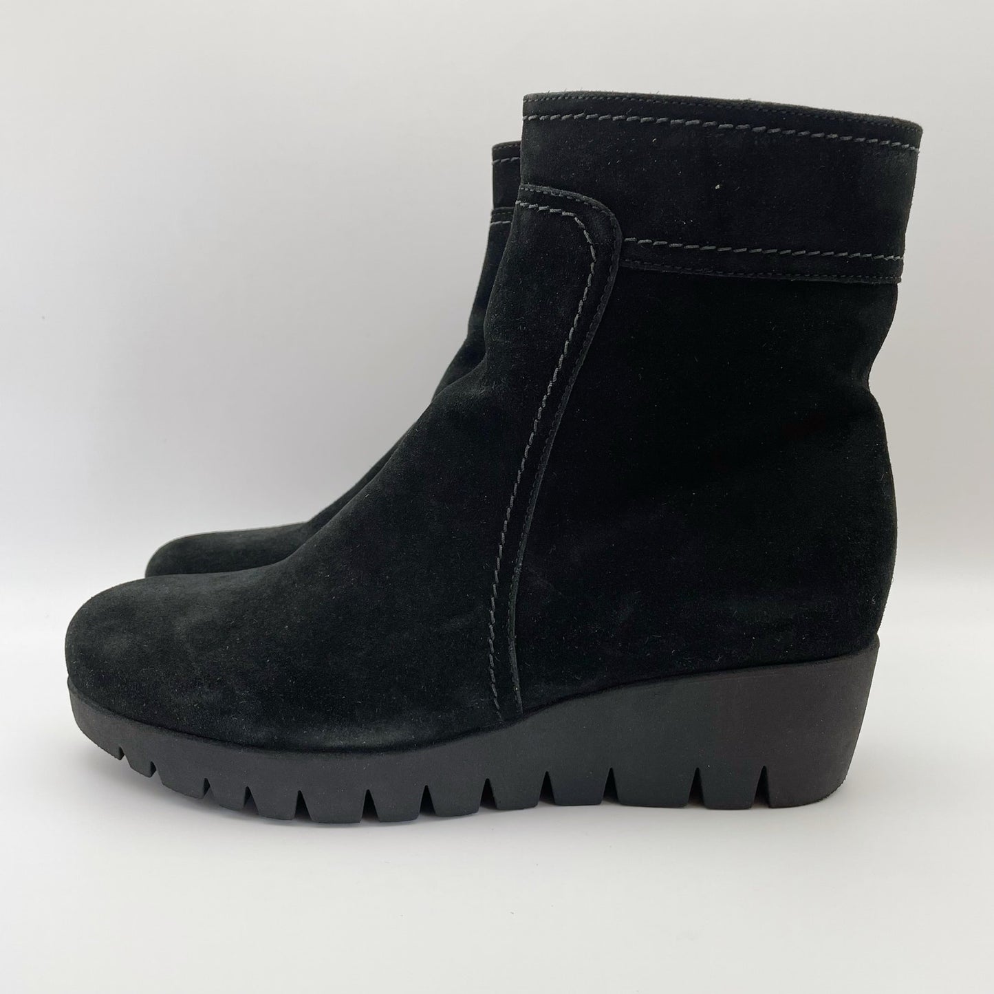 La Canadienne Womens Gavyn Ankle Bootie US 9 M Black Suede Leather NWOB