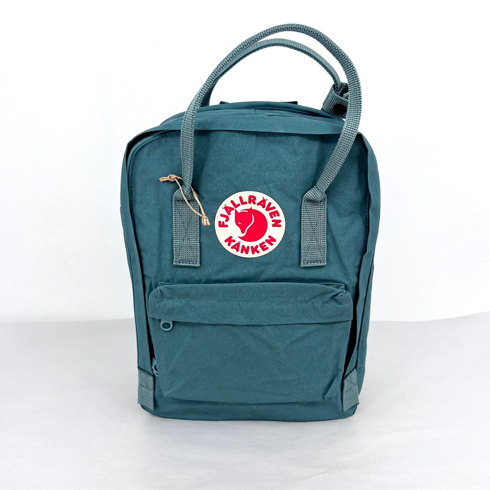 FJALLRAVEN Women's Kånken Mini Backpack Forest Green Water Resistant NWOT