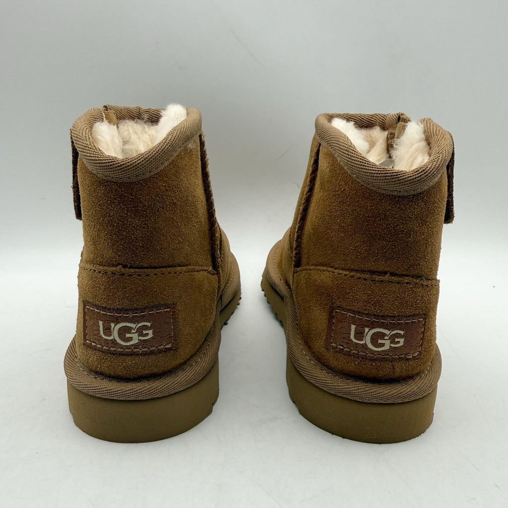 UGG Little Kids Adri Classic Mini Boots Size 8 EU 25 Brown Chestnut Suede NIB