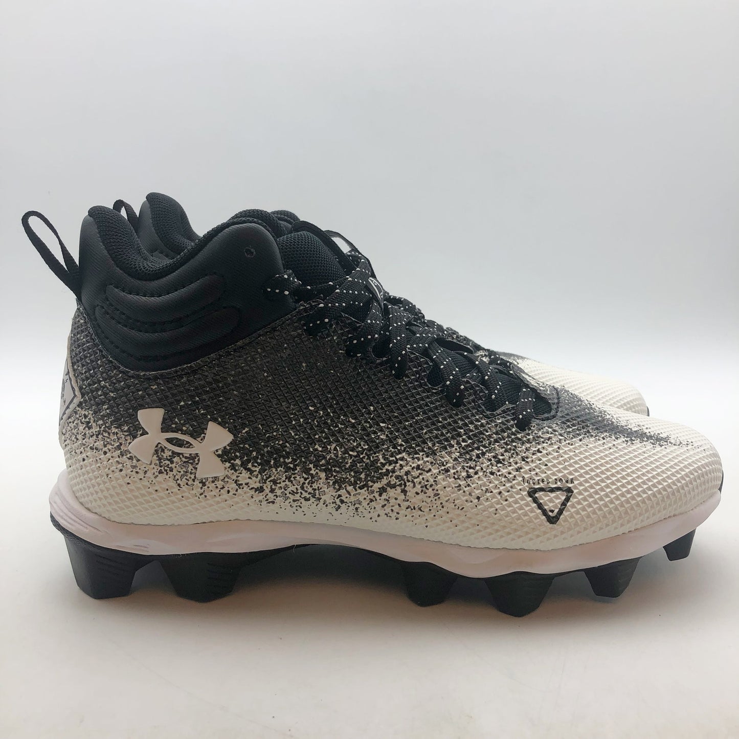 Under Armour Boys Spotlight Franchise RM 2.0 Football Cleats Size 4 Black NWOB