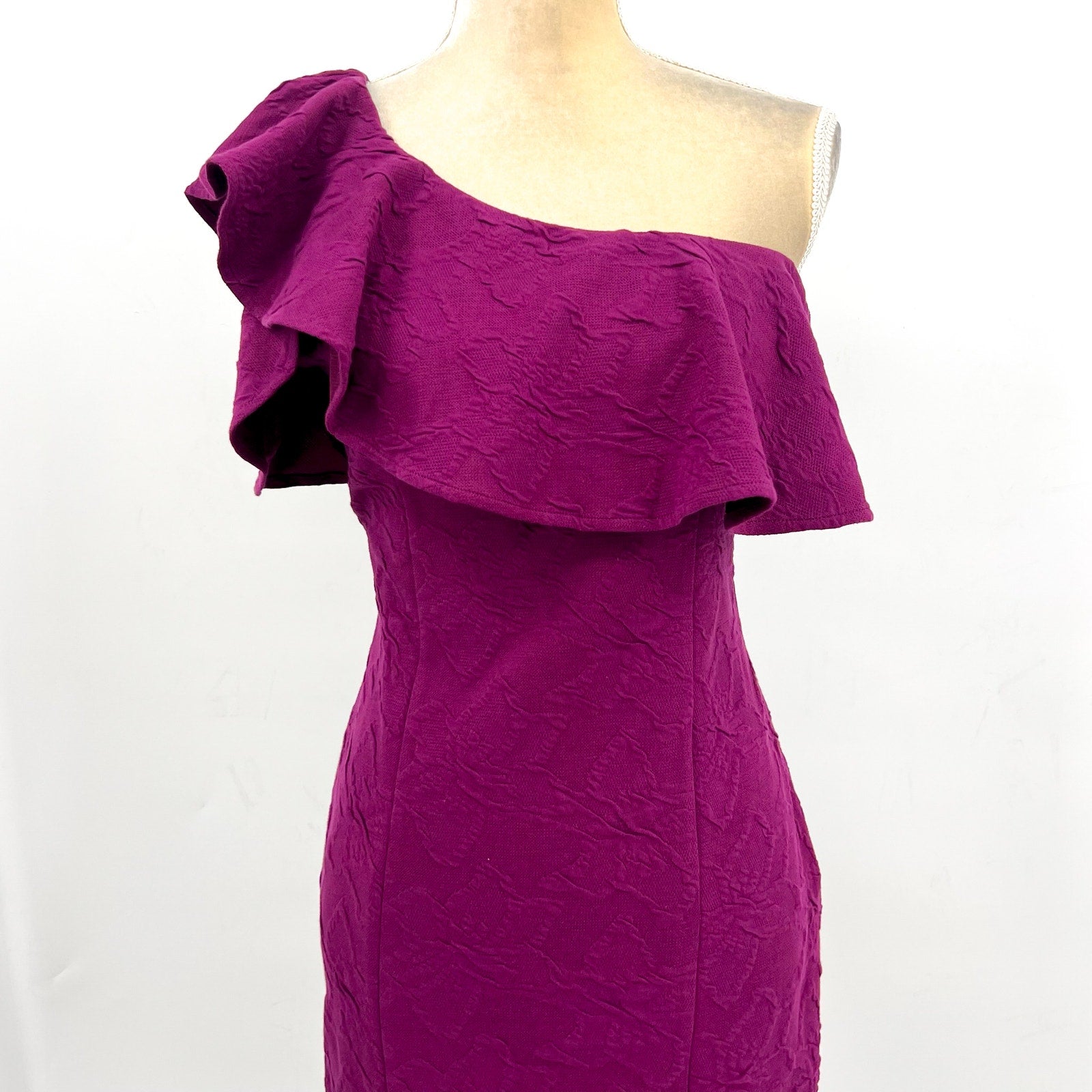 LILLY PULITZER Bordeaux One Shoulder Dress Size 6 Purple Cherry Jacquard NWT