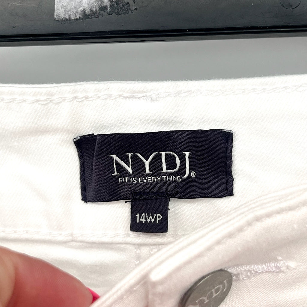 NYDJ Womens Ella Denim Shorts Size 14W PETITE Optic White 8" Inseam NWT