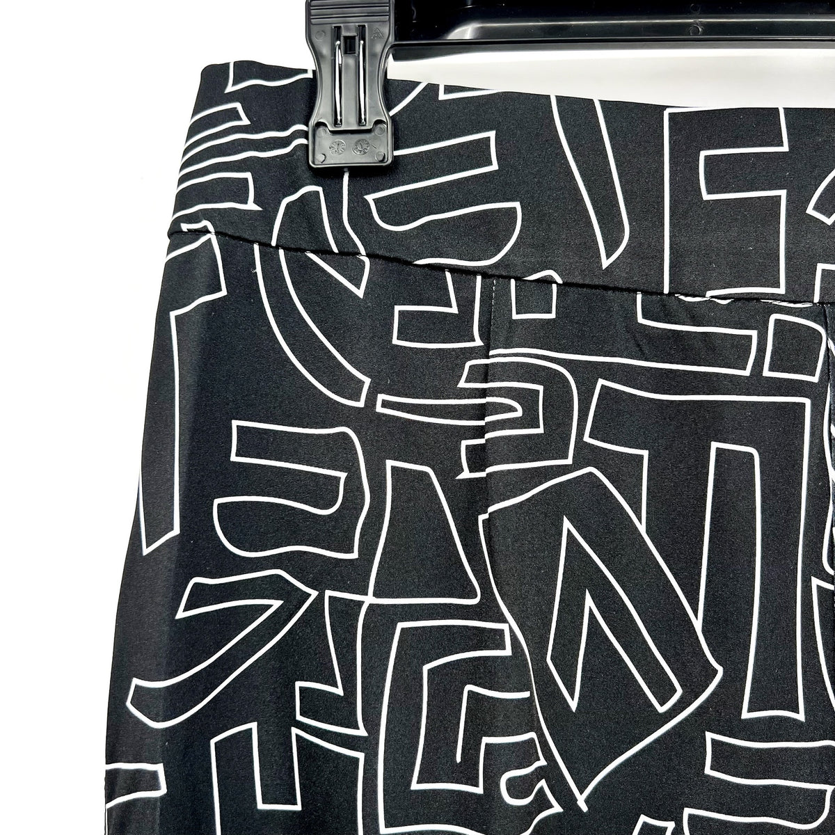JAMIE SADOCK Women's 16" Hieroglyphics Skort Large Jet Black Print SPF NWT