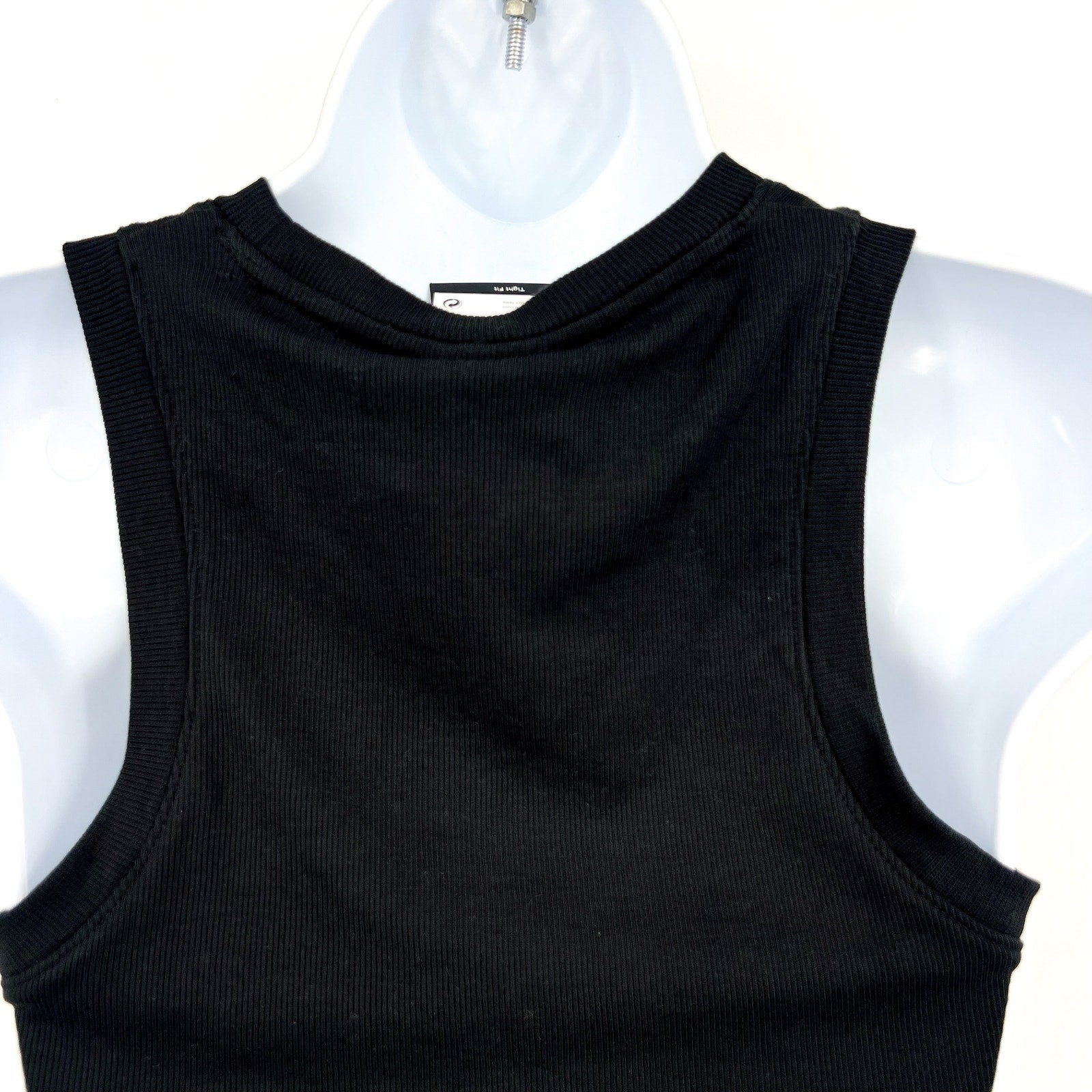 NIKE Sportswear Chill Knit Tight Cropped Mini-Rib Tank Top Large Black NWT
