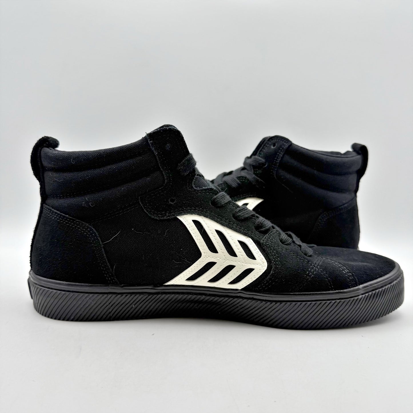 Cartiuma Mens Catiba Pro High Top Sneakers US 11 EU 44 Black Suede NIB