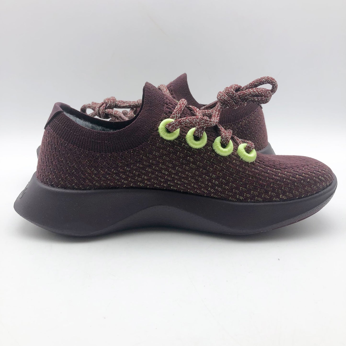 AllBirds Women's Tree Dasher 1 Sneaker Size 5 Ascend Dark Red NWB