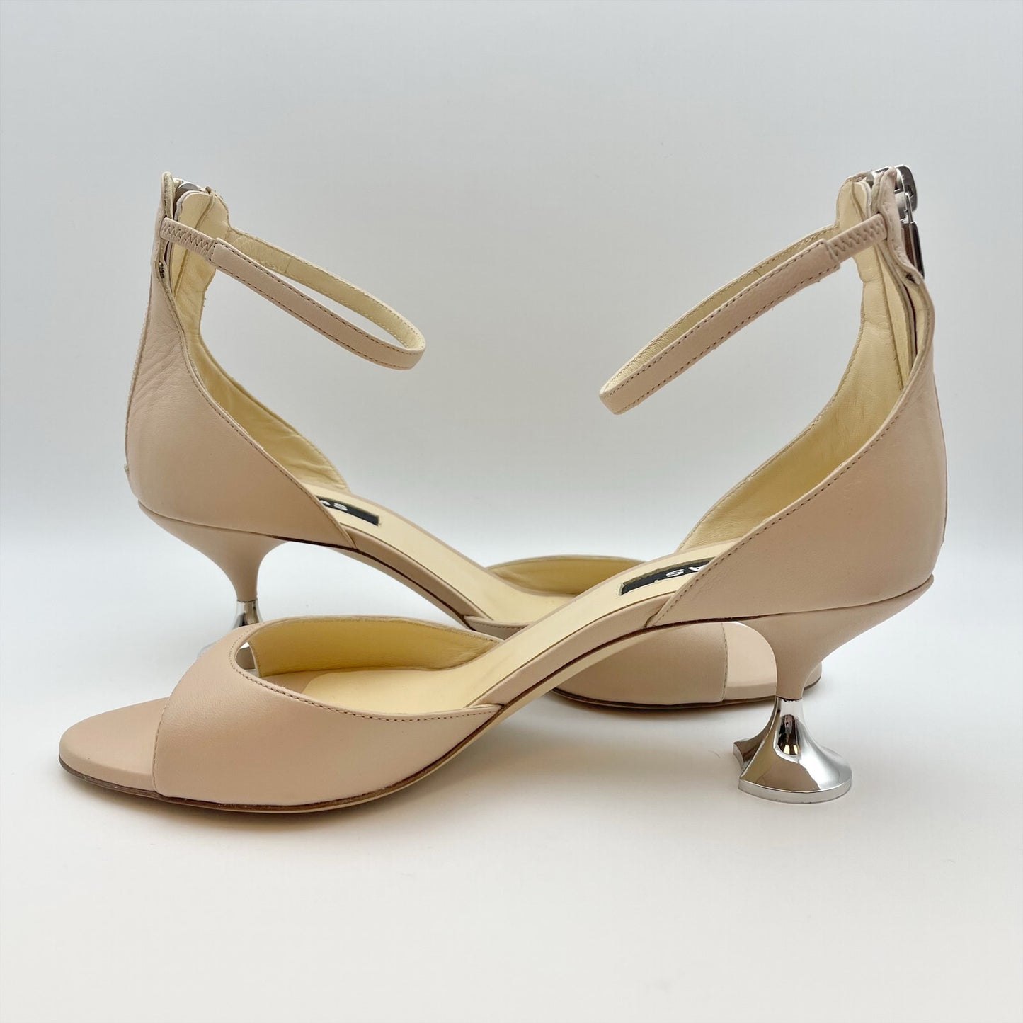 Rochas Paris Womens Nappa Carne Icon Heel EU 38 US 8 Nude Tan Leather EUC