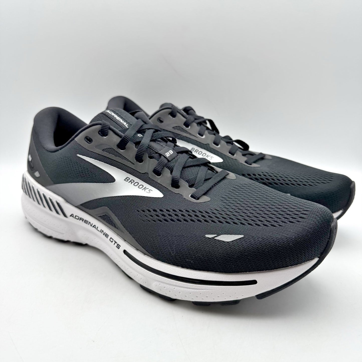 Brooks Mens Adrenaline GTS 23 Running Sneakers US 11.5 Wide Black White NIB