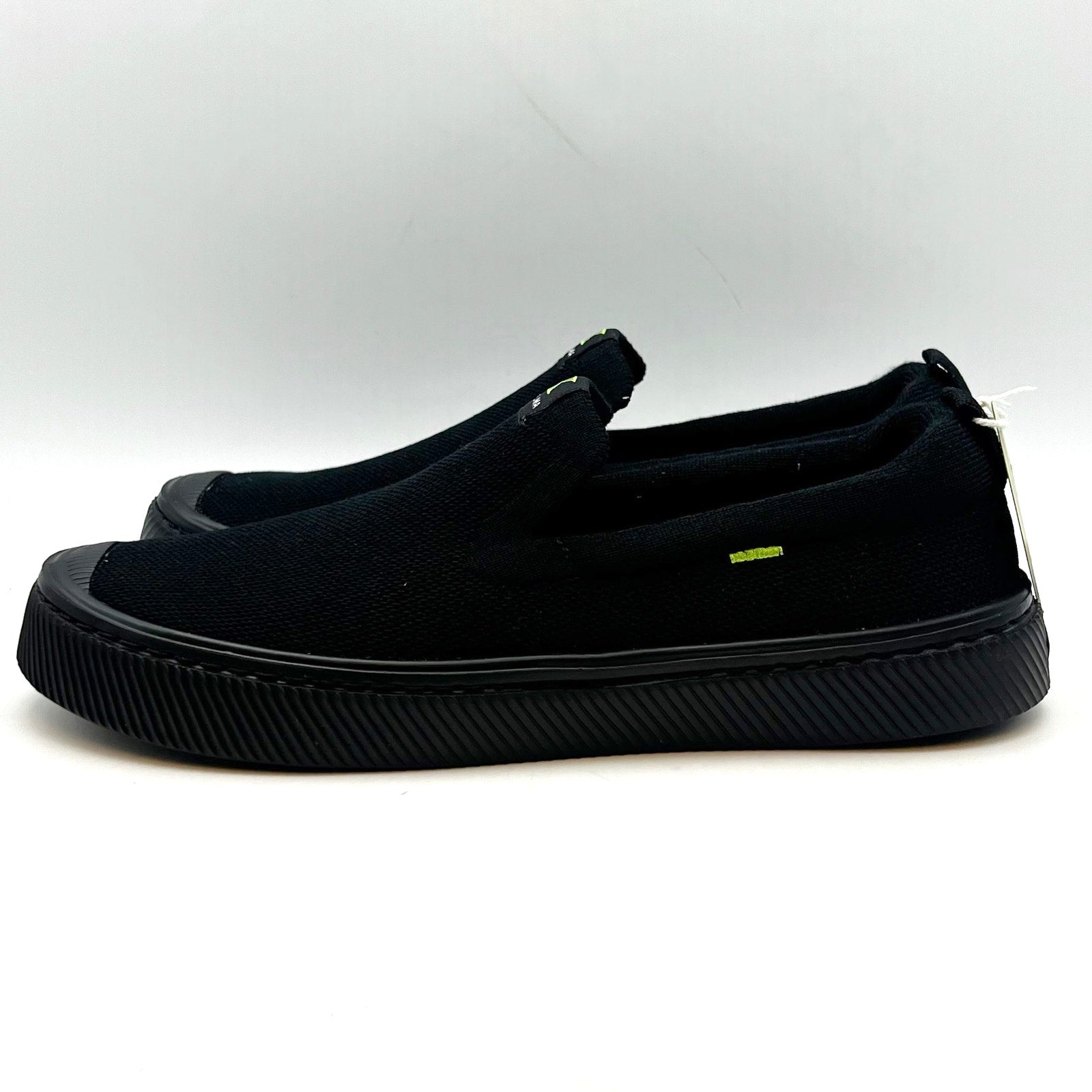 Cariuma IBI Slip On Sneakers Womens 8.5 Mens 7 All Black Knit Bamboo NWOB