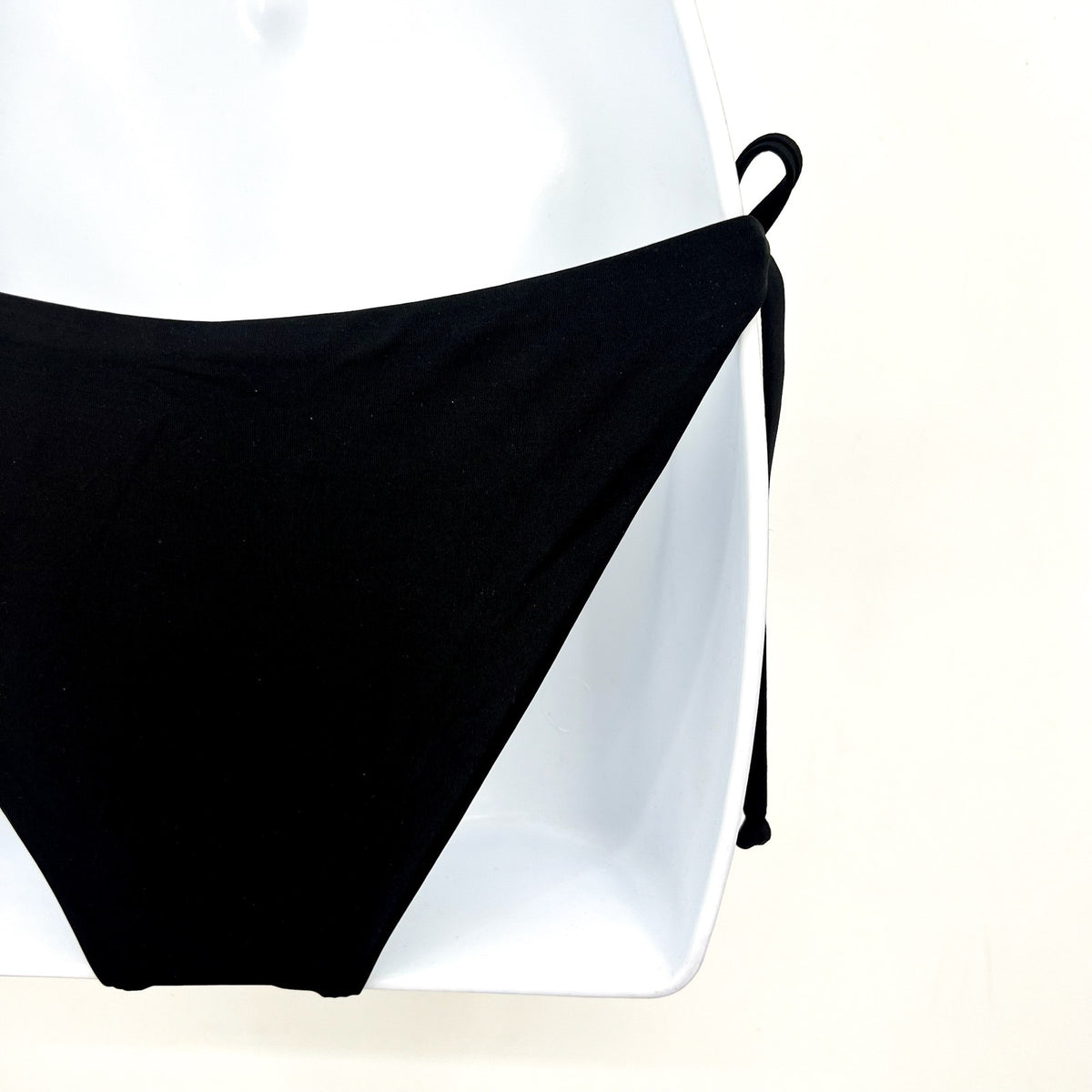 BECCA Women's Color Code Side Tie Bikini Bottoms Medium Black Adjustable NWT