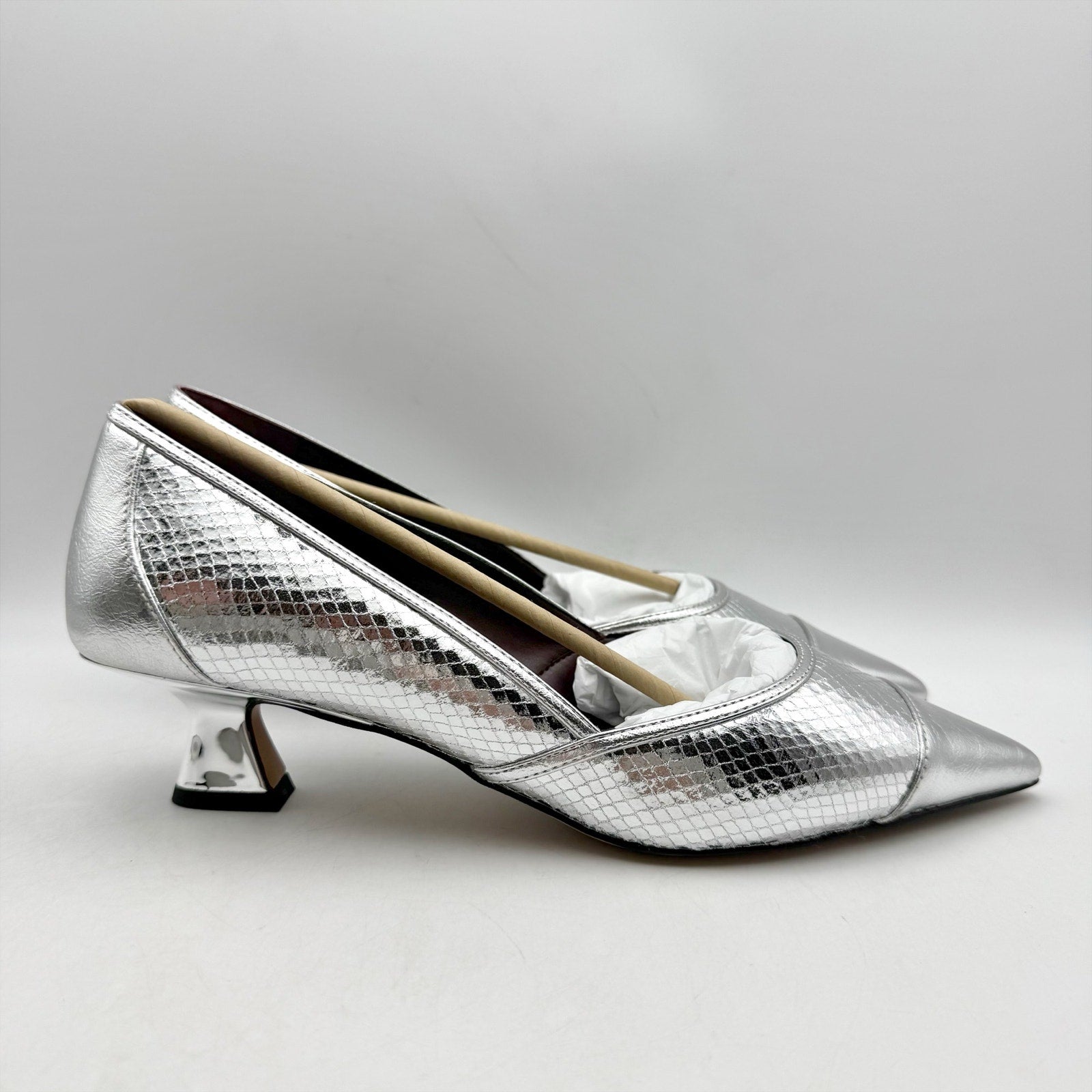Franco Sarto Womens Darcy Pumps US 8.5 Wide EU 39 Silver NIB