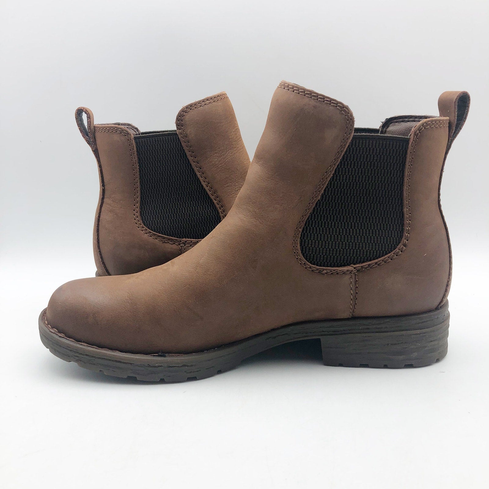 Born Women's Cove Chelsea Boots Size 7M Brown Suede Waterproof Ankle Bootie NIB
