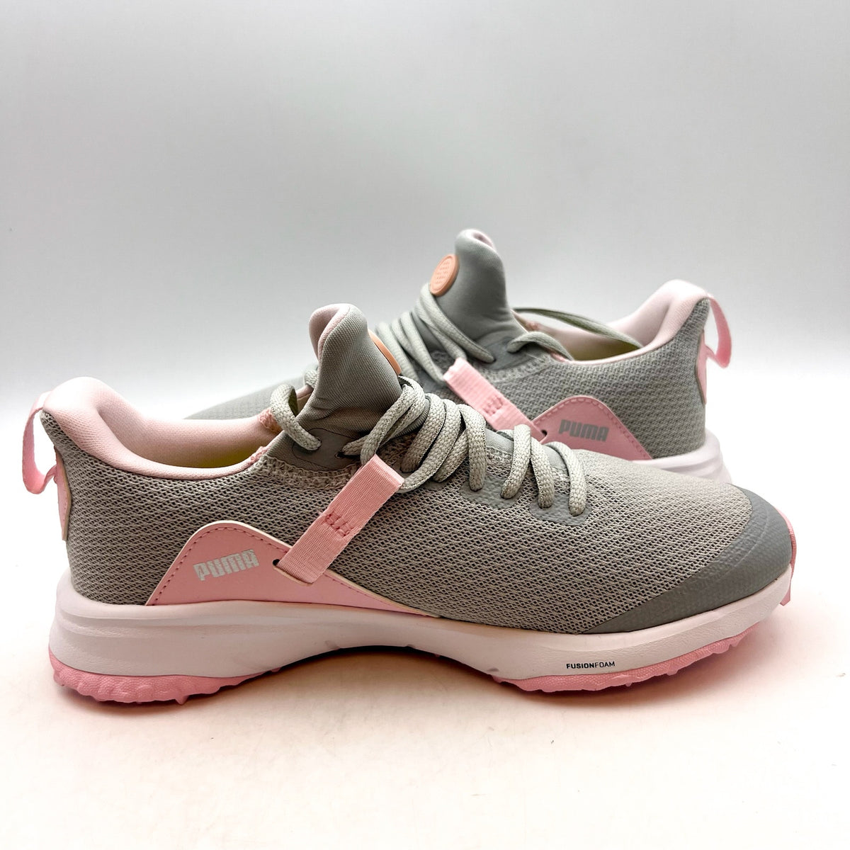 PUMA Big Girls' Fusion EVO Spikeless Golf Shoes Size 5 Grey Pink Athletic NWOB