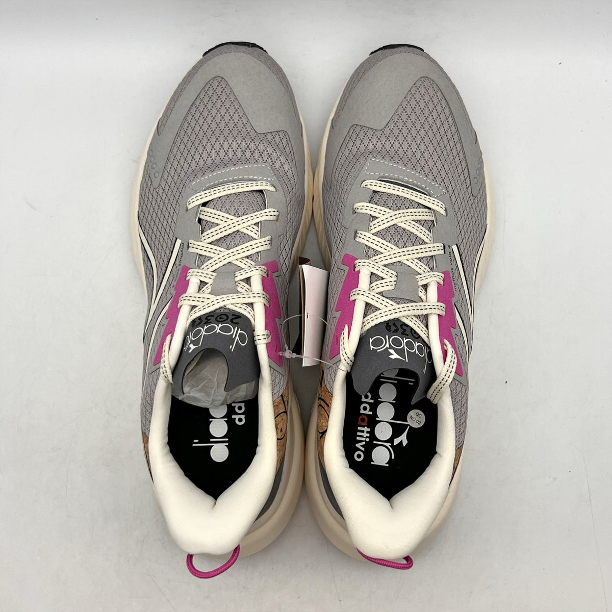 Diadora Womens Mythos Blushield Volo 4 2030 Athletic Shoes Size 9 Gray NIB