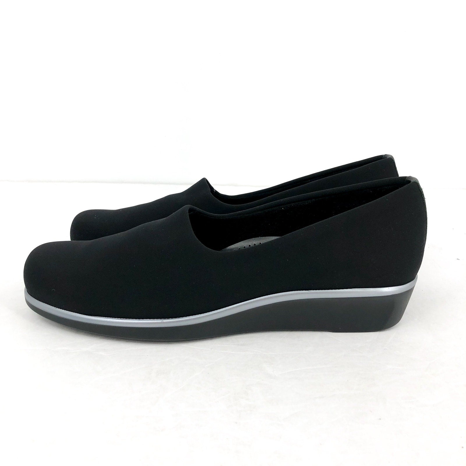 SAS Womens Bliss Wedge Slip On Shoes Size 9.5 SLIM Black Leather Comfort NIB