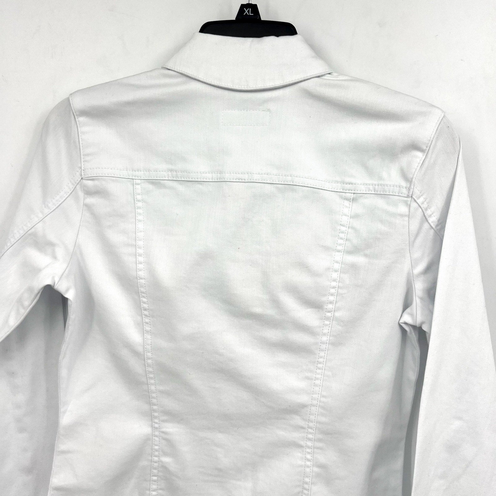 KUT FROM THE KLOTH Kara Frayed Denim Trucker Jacket Small Optic White NWOT