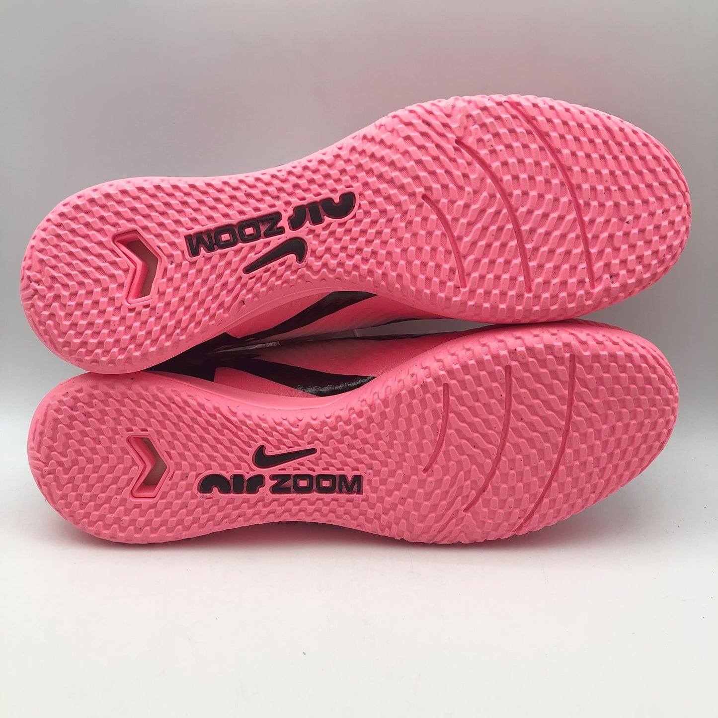 Nike Mens Mercurial Vapor 15 Academy IC Soccer Cleats Size 9.5 Pink Black NWOB