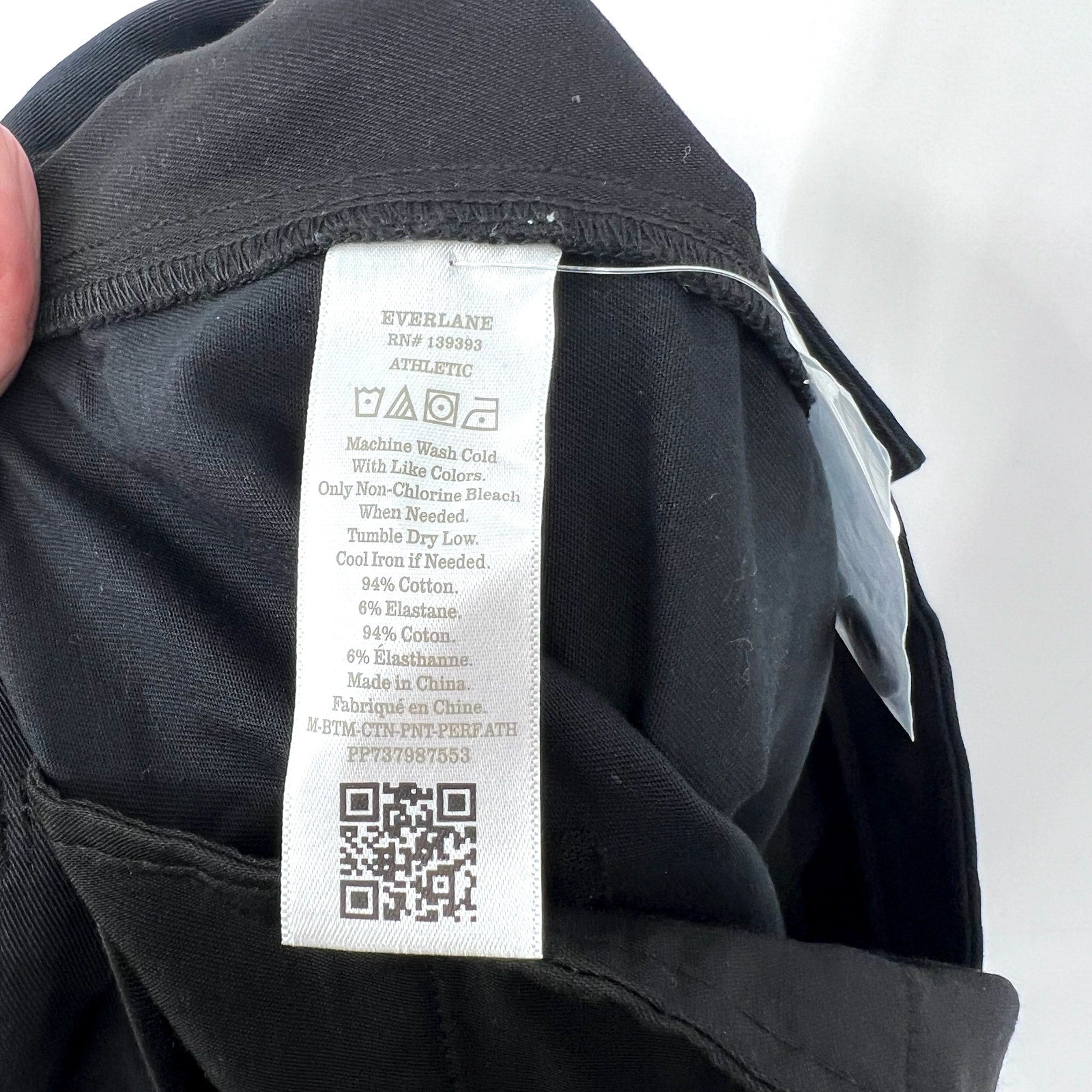 EVERLANE Uniform Mens Performance Chino Pants 38x28 Black Athletic Fit NWT