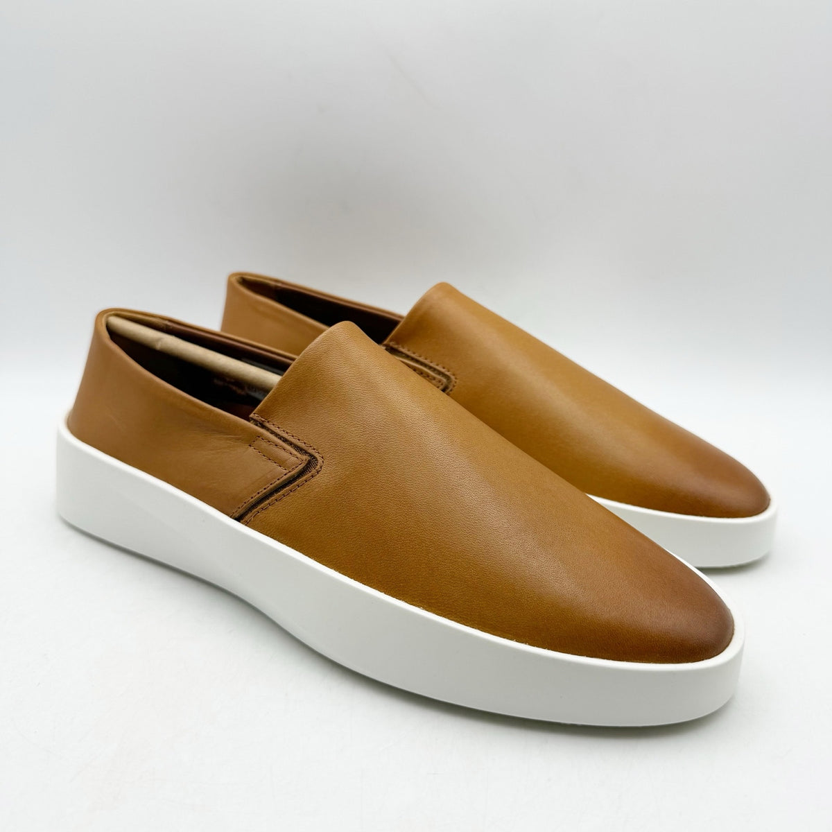 Wolf & Shepherd Womens Cruise Slip On Shoes Size 7 EU 38 Honey Brown White NIB