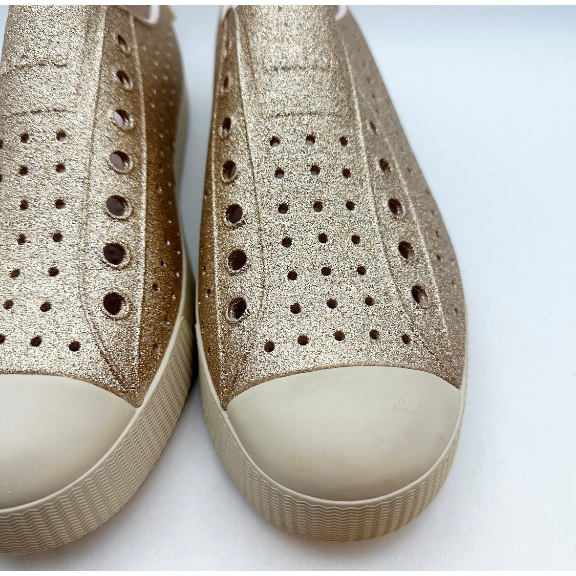 NATIVE Men's Jefferson Slip On Shoes Size 10 Rock Salt Bling Rose Gold NWOB