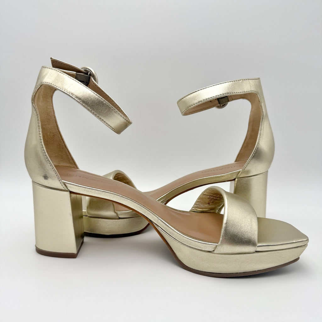 Bernardo Womens Carla Heeled Sandals Size 9.5 Champagne Leather Ankle Strap NWOB