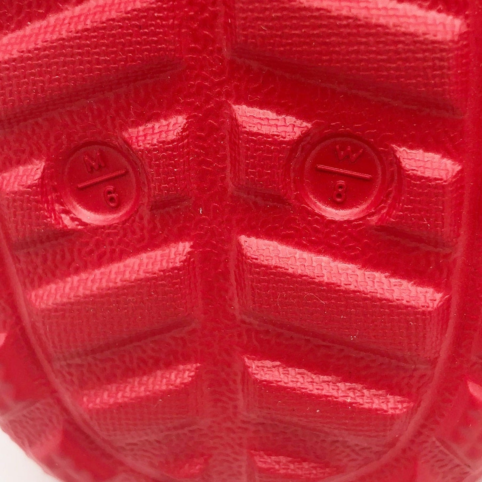 Crocs Unisex Santa Classic Clogs Womens 8 Mens 6 Festive Red White Black NWT