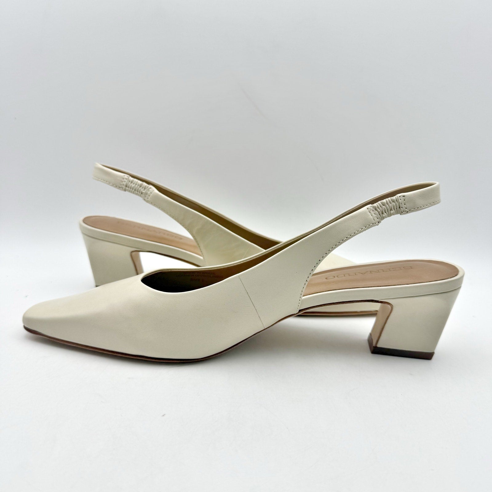 Bernardo Womens Ariella Pumps US 8 M Beige Eggshell Leather Slingback NIB