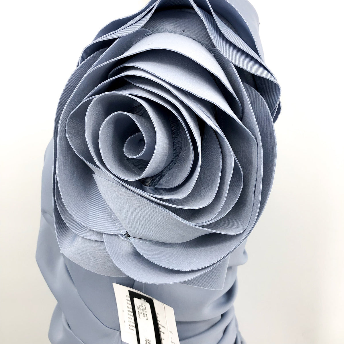 XSCAPE Rosette Ruched Sheath Gown Size 12 Sky Blue Short Sleeve Floral 4721X NWT