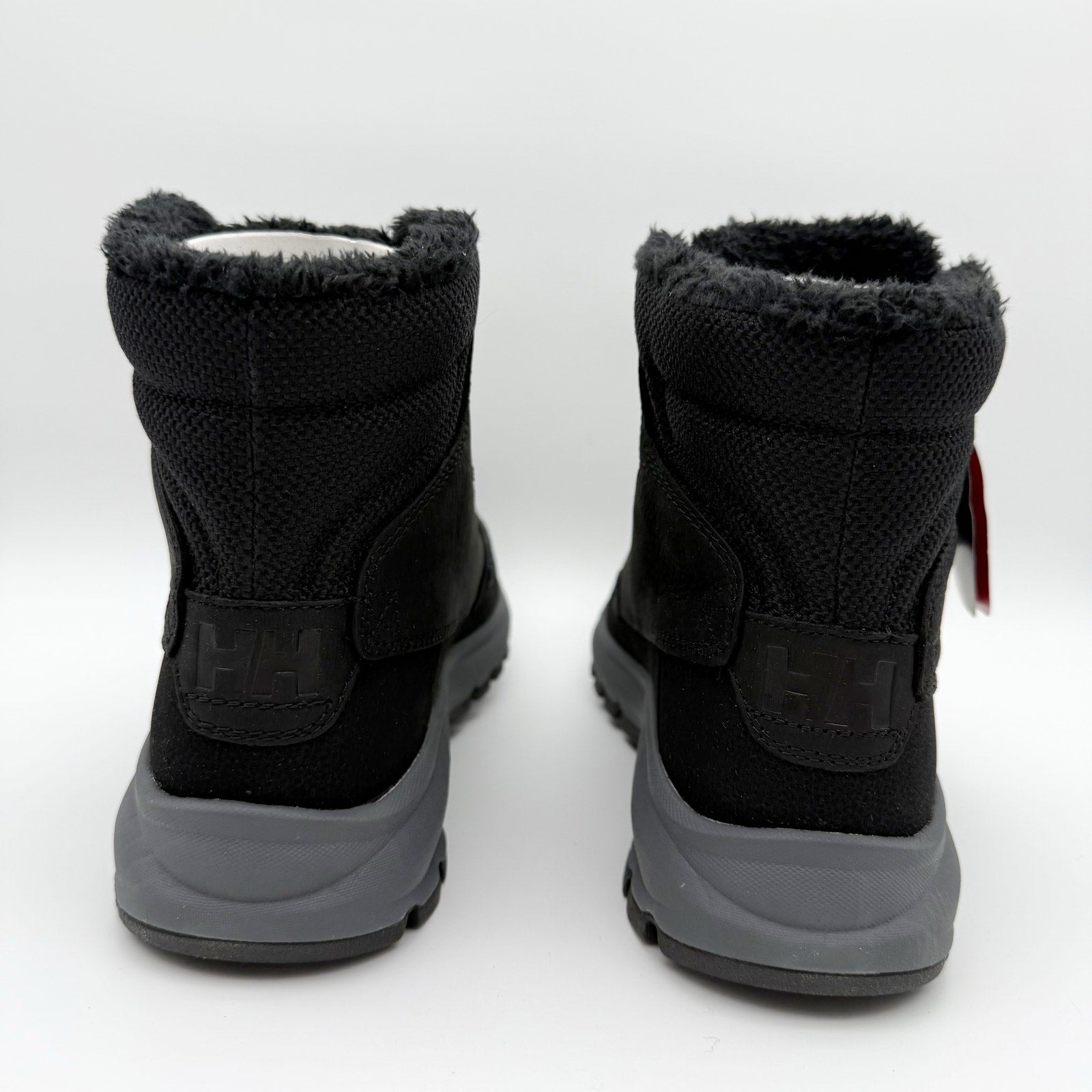 Helly Hansen Mens Garibaldi V3 Winter Boots US 9 Black Leather WP Insulated NWOB