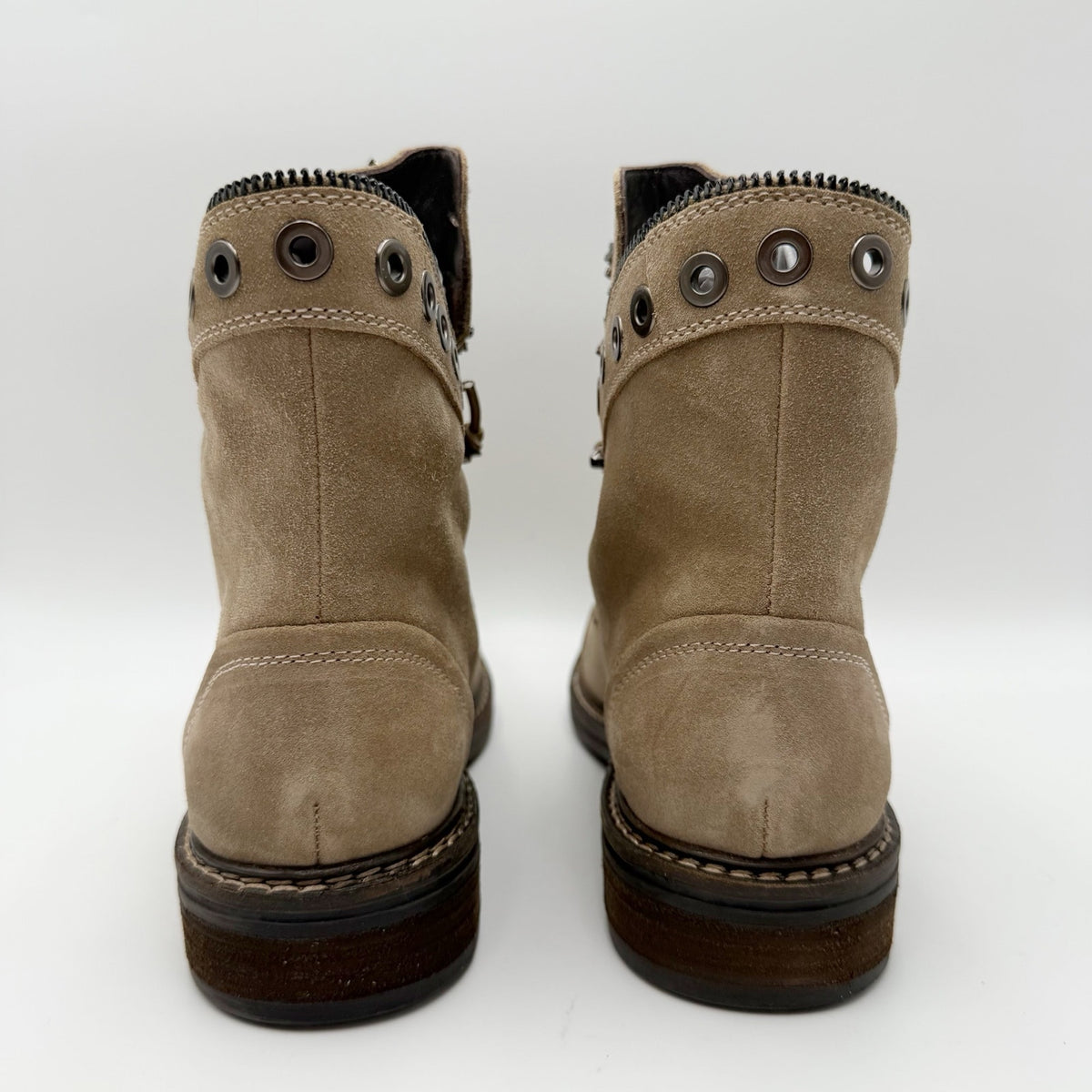 Vince Camuto Womens Sefella Combat Booties Size 7 EU 37 Tan Suede Ankle NIB