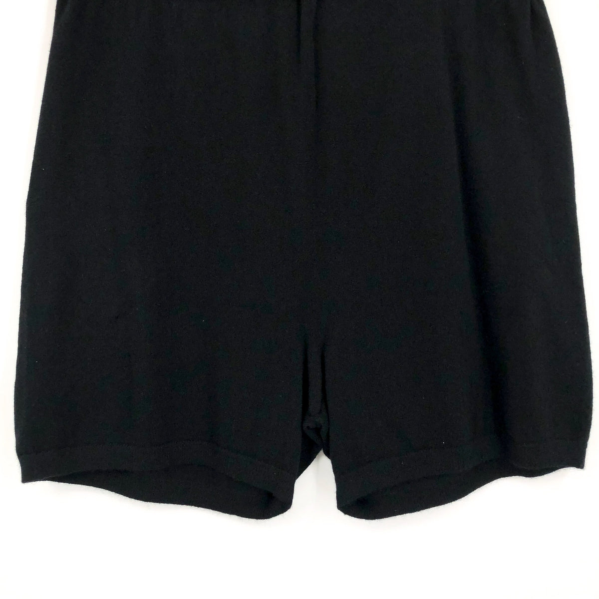 ACTIVE CASHMERE Men's Seamless Weight Cashmere Shorts Medium Black NWT