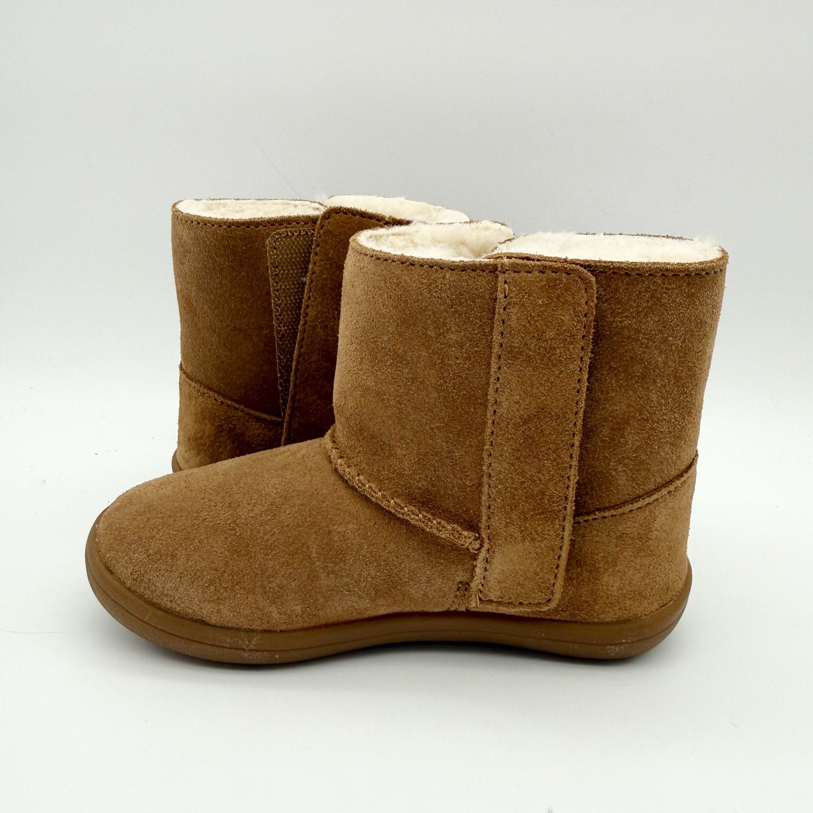UGG Kids Keelan II Boots US 10 EU 27.5 Chestnut Brown Suede NIB