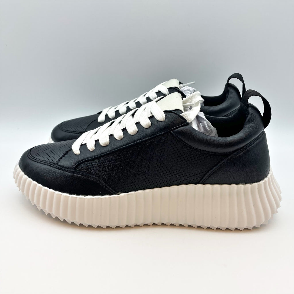 Steve Madden Womens Shock Casual Sneaker US 7.5 M Black Leather Lace-Up NIB