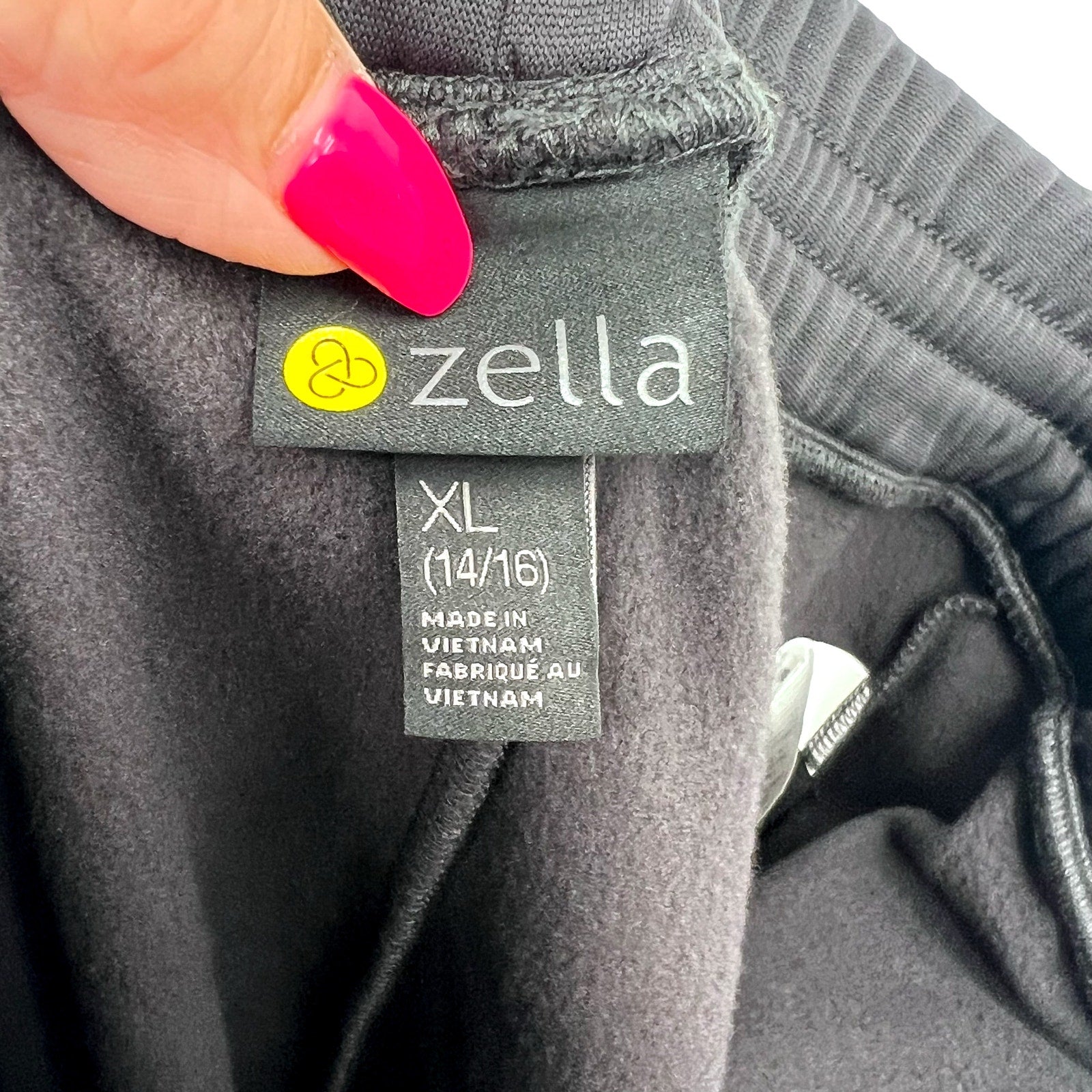 ZELLA Boys Pyrite Athletic Pull-On Shorts XL 14-16 Black Drawstring NWT