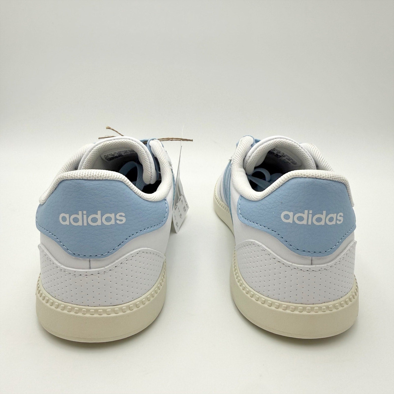 Adidas Womens Breaknet Sleek Casual Sneaker Size 6.5 White Blue NWT