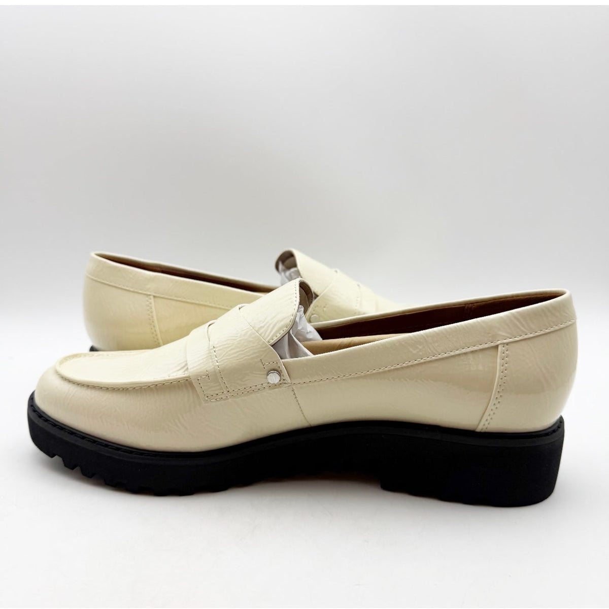 Franco Sarto Womens Cassandra Loafers Size 8.5 M Cream White Patent Leather NIB