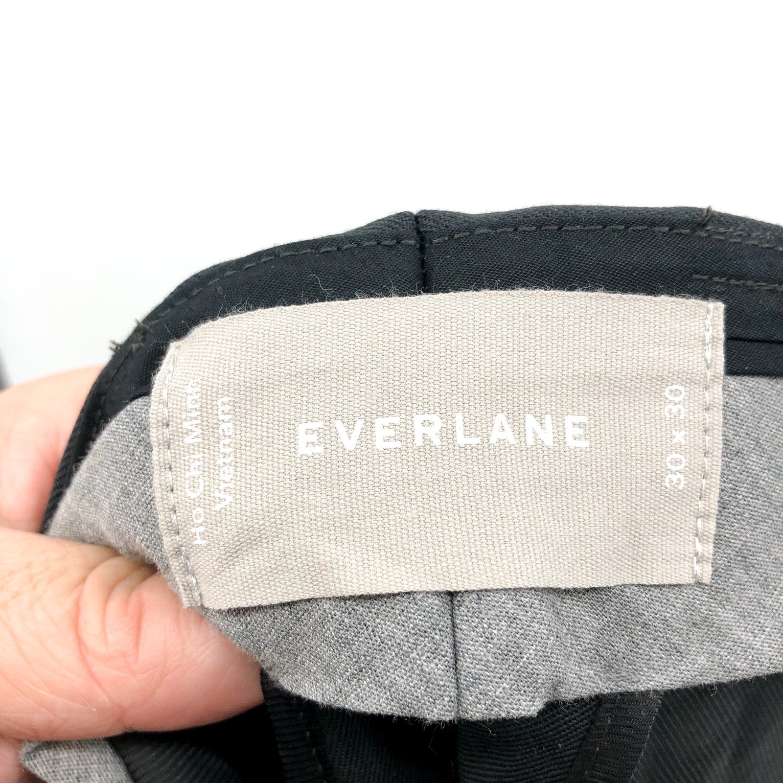 EVERLANE Men's The Italian Wool Trouser Pants 30x30 Dark Grey Flat Front NWT