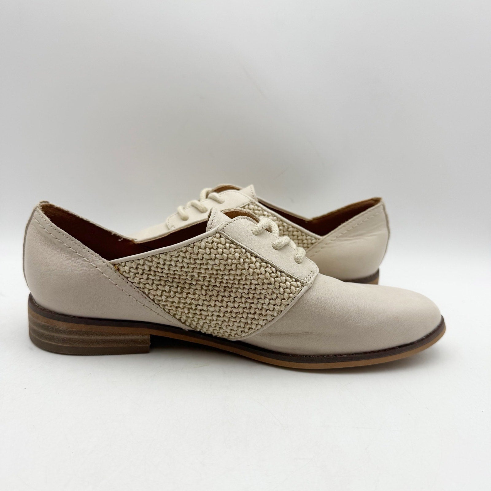 Lucky Brand Womens Elyza Oxford Shoes US 7 M Off White Leather NWOB