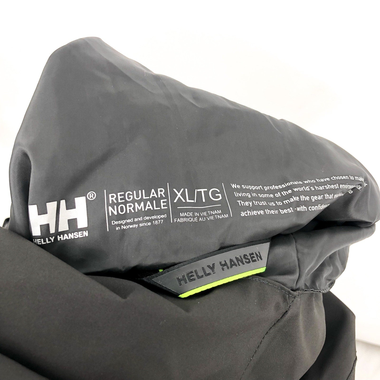 Helly Hansen Mens Legendary Insulated Snow Bibs XL Black Waterproof Pants NWT