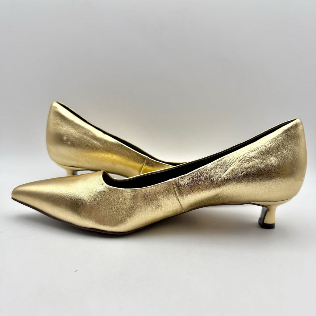 Naturalizer Womens Natalia Kitten Heels Size 7 WIDE EU 37 Gold Leather NWOB