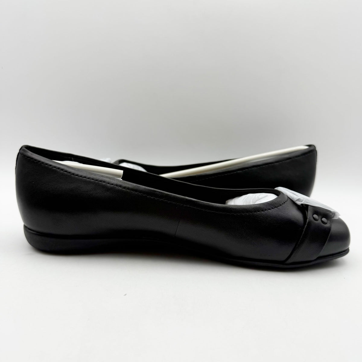 Trotters Womens Sizzle Signature Flat Size 8.5 WW Black Leather Slip On NIB